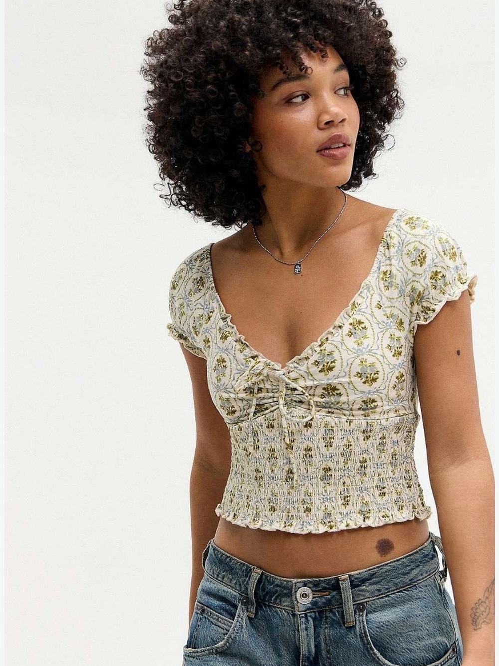 NWT BDG Urban Oitfitters Smocked Floral Crop Top — Cream & Olive